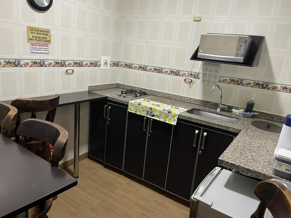 Hostal Internacional Богота Екстериор снимка