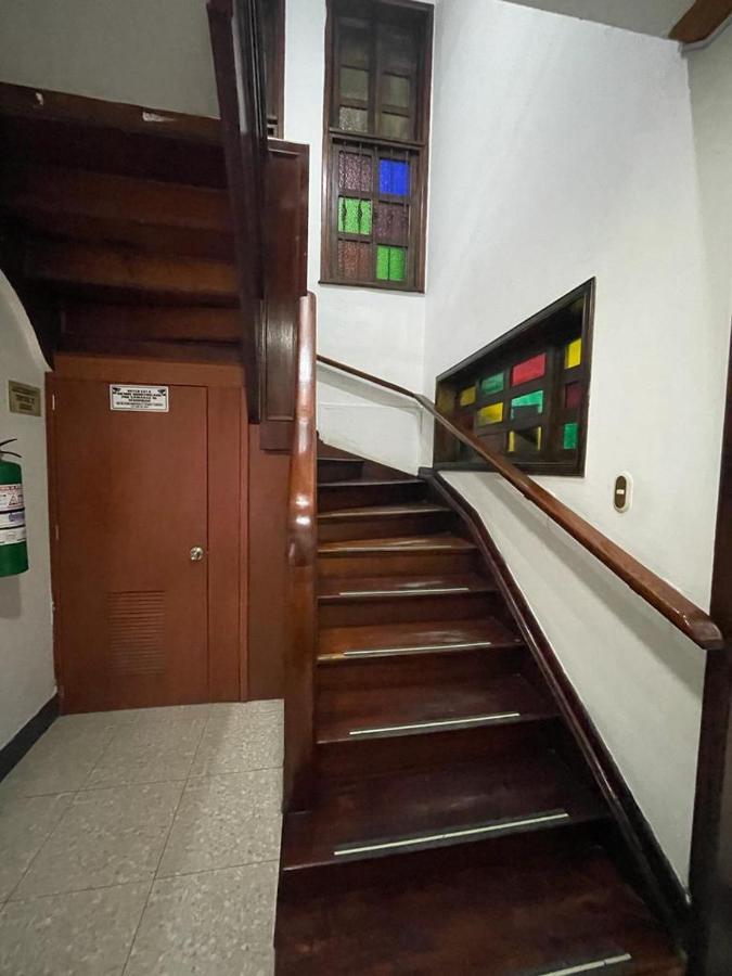 Hostal Internacional Богота Екстериор снимка