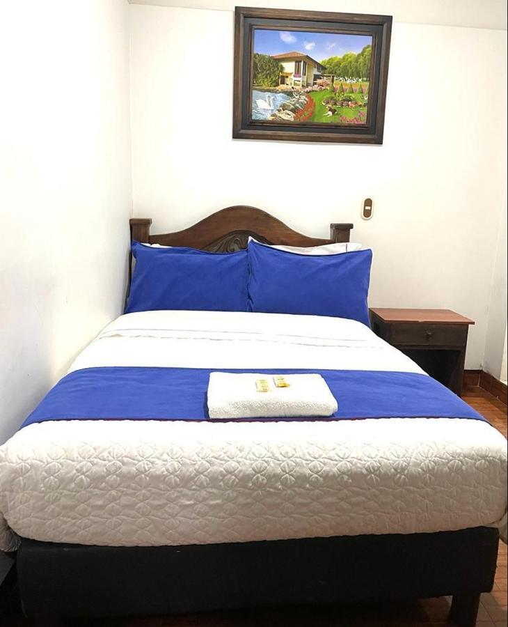 Hostal Internacional Богота Екстериор снимка