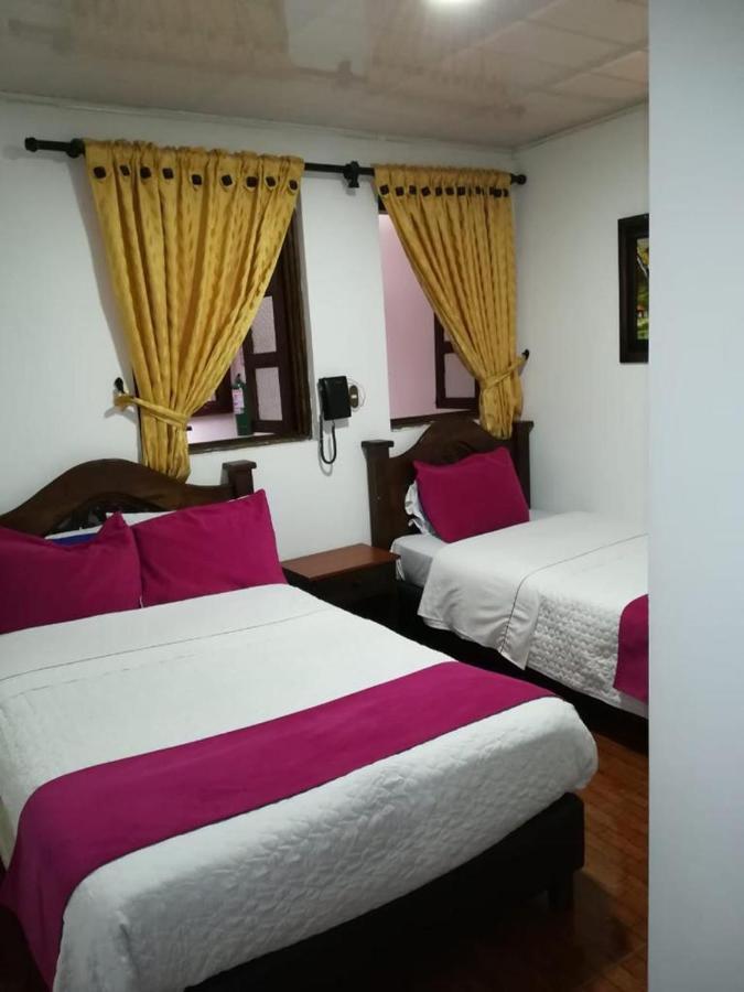 Hostal Internacional Богота Екстериор снимка
